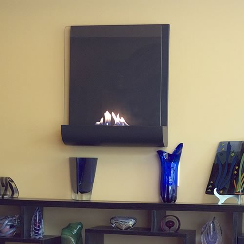 Your source for the best in modern indoor outdoor bio-fireplaces. Wall mounted